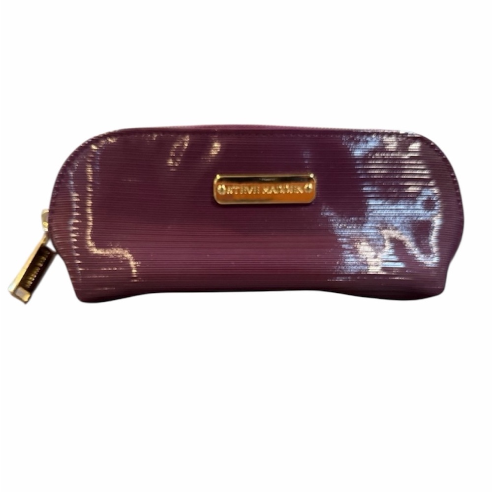 Steve Madden Plum Ribbed Patent Cosmetic Makeup Bag Pouch‎